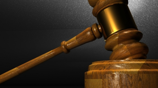 Smartphone di Prato: violenza, vip e politici