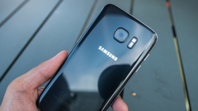 Nuovo aggiornamento per Galaxy S7 ed S7 Edge