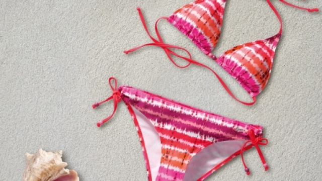 I costumi da bagno da donna pi&ugrave; in voga per l'estate 2016