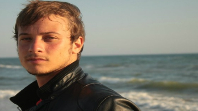 Una foto dell'attore Alessio Chiodini.