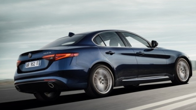 Alfa Romeo Giulia: domani il listino prezzi ufficiale