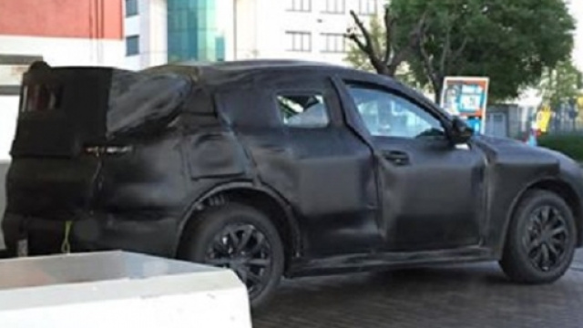 Alfa Romeo Stelvio: foto spia da Modena su Facebook