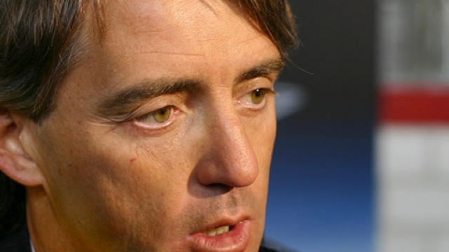 Inter-Napoli sabato 16 aprile, Mancini: "Stringer&ograve; la mano a Sarri"