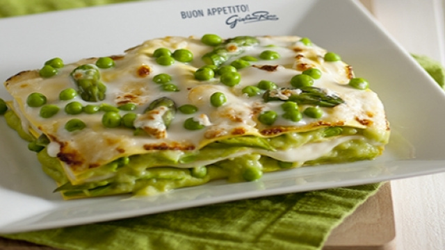 Lasagne con piselli e asparagi