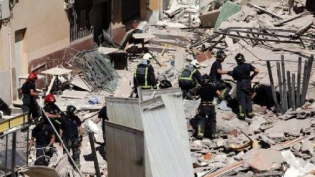 palazzina crollata a Tenerife si temono morti