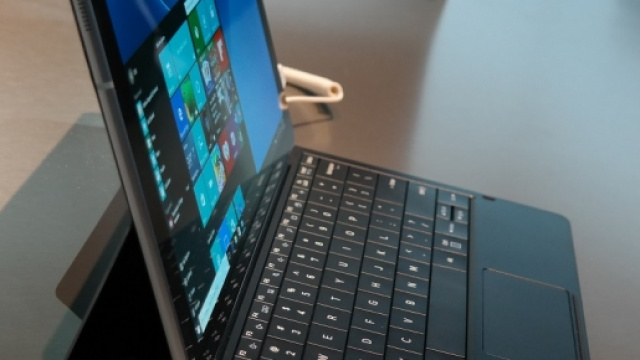 TabPro S il tablet con sistema operativo Windows 10