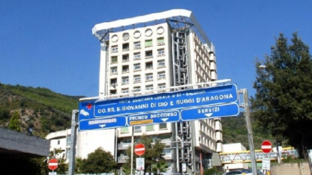 Ospedale Ruggi di Salerno teatro dello scandalo