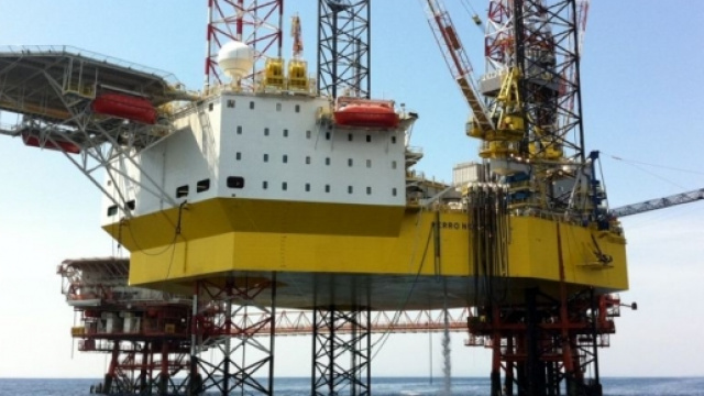 Un impianto di estrazione sulle coste italiane.