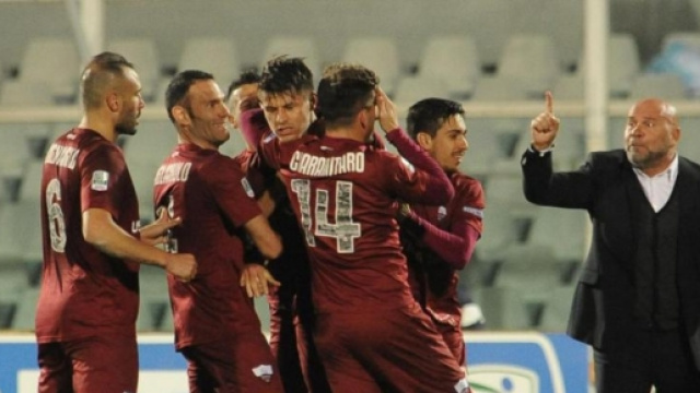 Il Trapani non si ferma pi&ugrave;, ad Avellino la settima vittoria di fila