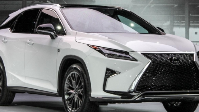 Arriva la nuovissima Lexus RX 2016