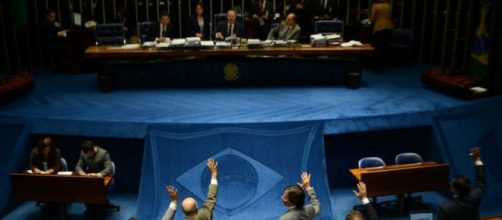 Senado volta a discutir terceiriza&ccedil;&otilde;es