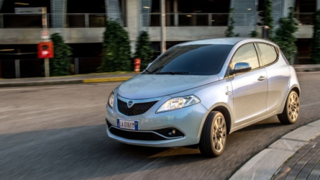 la nuova Lancia Ypsilon Mya 2016