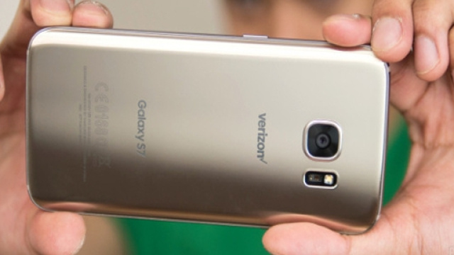Samsung al lavoro sul comparto fotografico per il prossimo top di gamma 2017