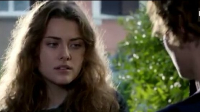 Zoe e Giulio sono innamorati e fanno un gesto folle!