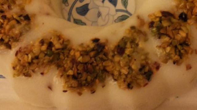 Il biancomangiare con granella di piastacchio