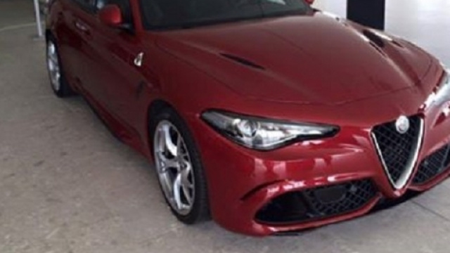 Alfa Romeo Giulia Quadrifoglio verde: nuove foto dal Motor Village di Arese