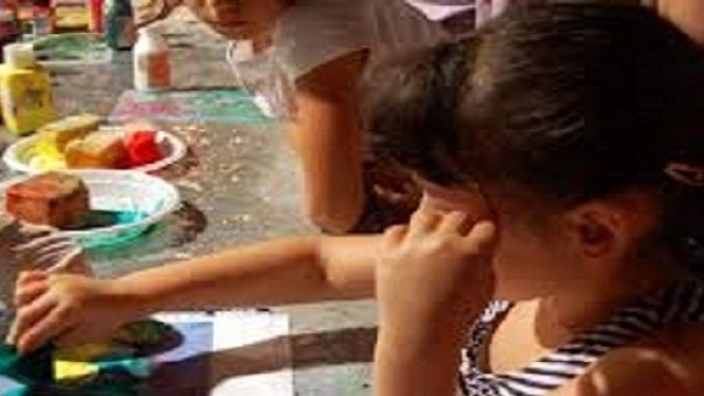 Bambini maltrattati da una maestra a Rimini