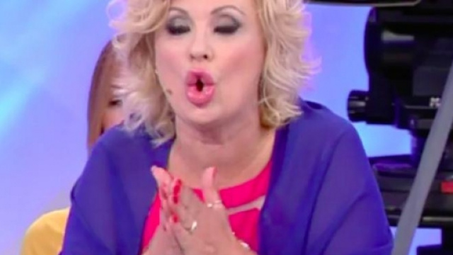 continua la sfida tra la Cipollari e la Galgani