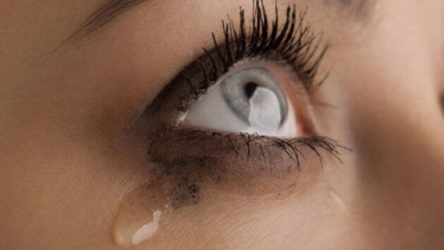 Perde la figlia a causa della Meningite, la storia commuove il web