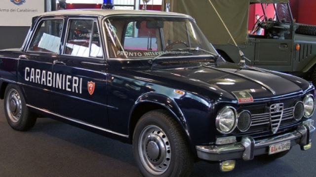 Alfa Romeo Giulia Carabinieri: omaggio all'arma da Fiat Chrysler
