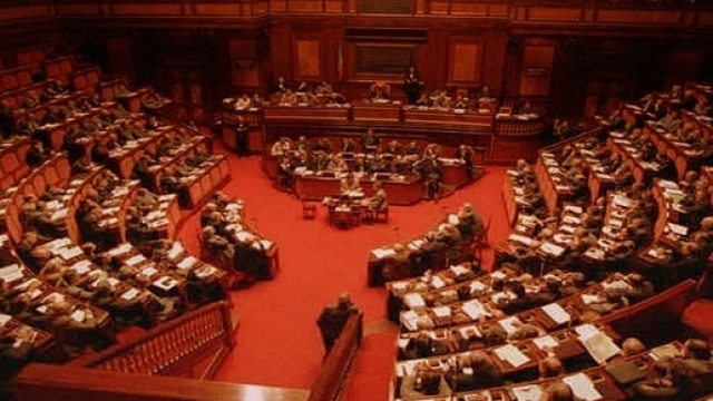 Assegnazioni provvisorie 2016/17: approvato emendamento deroga