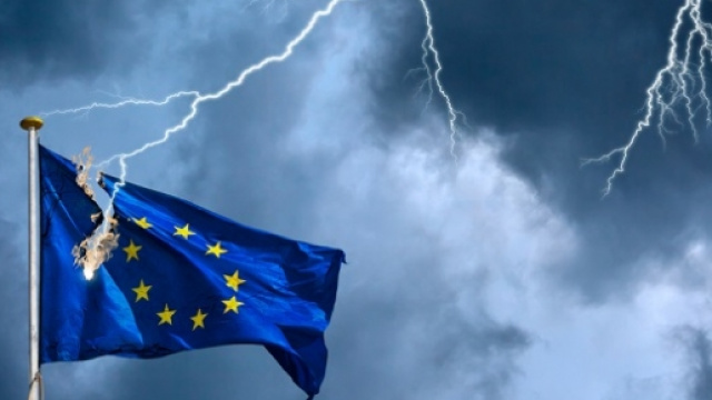 Eurozona si deve cambiare per non fallire