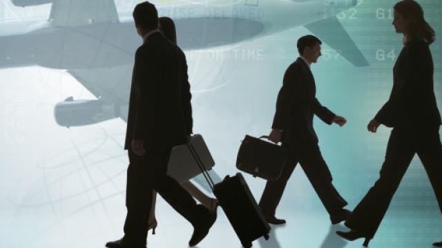 Passeggeri in arrivo e in partenza.