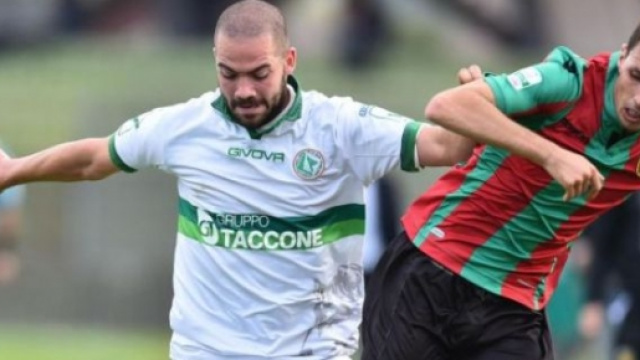 Davide Biraschi, difensore dell'Avellino.