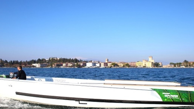 Barca elettrica creata da Repower