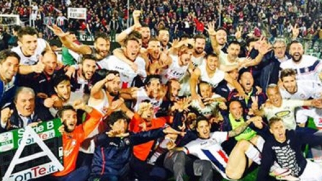 Il Crotone &egrave; nella storia: per la prima volta &egrave; in serie A