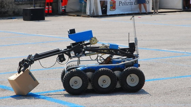 Il robot artificiere in una recente dimostrazione