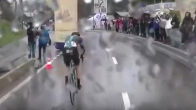 Chris Froome in testa alla corsa