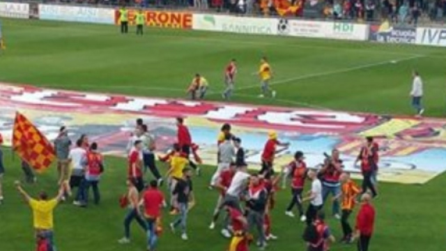 La grande festa del Benevento a fine gara