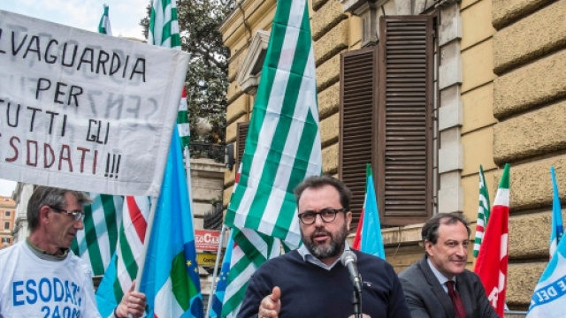 lavoratori precoci in corteo contro la riforma