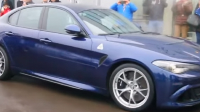 Listino prezzi Alfa Romeo Giulia, la versione base costa 35.500 euro