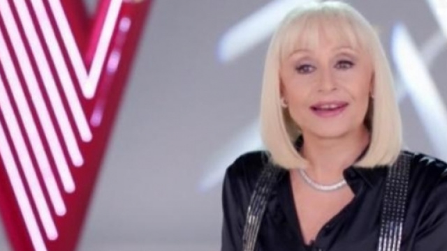 Raffaella Carr&agrave; critica 'Ciao Darwin' e Carlo Conti.