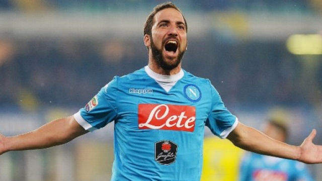 Higuain squalificato quattro giornate