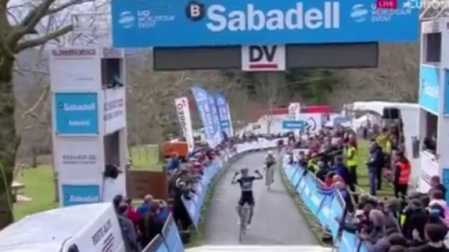 L'arrivo vittorioso di Mikel Landa