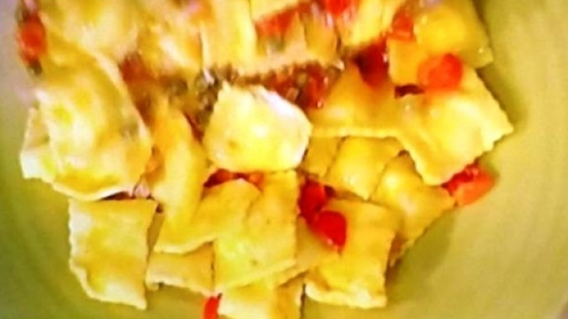 Ricetta ravioli di asiago al pepe verde