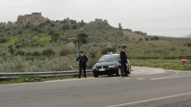 I Carabinieri di Delia in un servizio di controllo