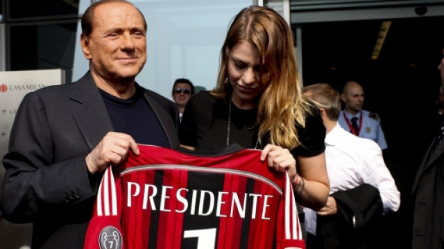 Il presidente del Milan, Silvio Berlusconi, insieme alla figlia Barbara