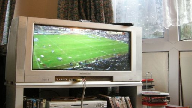 Programmazione televisiva 32&ordf; giornata serie A: dove vedere le partite su Sky e Mediaset