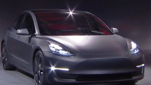 Tesla Model 3 e Audi Q2, le news