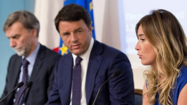 Delrio, Renzi e Boschi a Palazzo Chigi