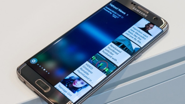 Samsung Galaxy S7 Edge con display dual-edge