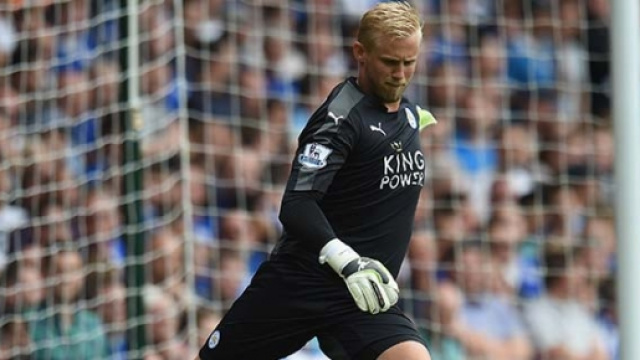 Il portiere del Leicester, Kasper Schmeichel, grande protagonista del match