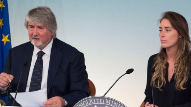 Riforma pensioni, novit&agrave; dal Governo Renzi, parla il ministro Poletti, news 10 maggio