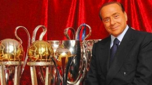 Calciomercato Milan 2016-2017: cinesi, allenatore e acquisti, quale sar&agrave; il futuro dei rossoneri?