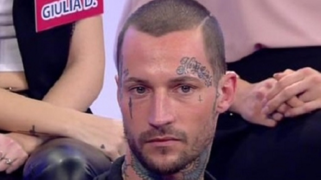 Uomini e Donne, Manuel nella bufera: la novit&agrave; che non piace