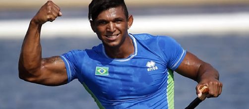 Isaquias Queiroz &eacute; favorito ao p&oacute;dio na prova de canoagem no Rio 2016.